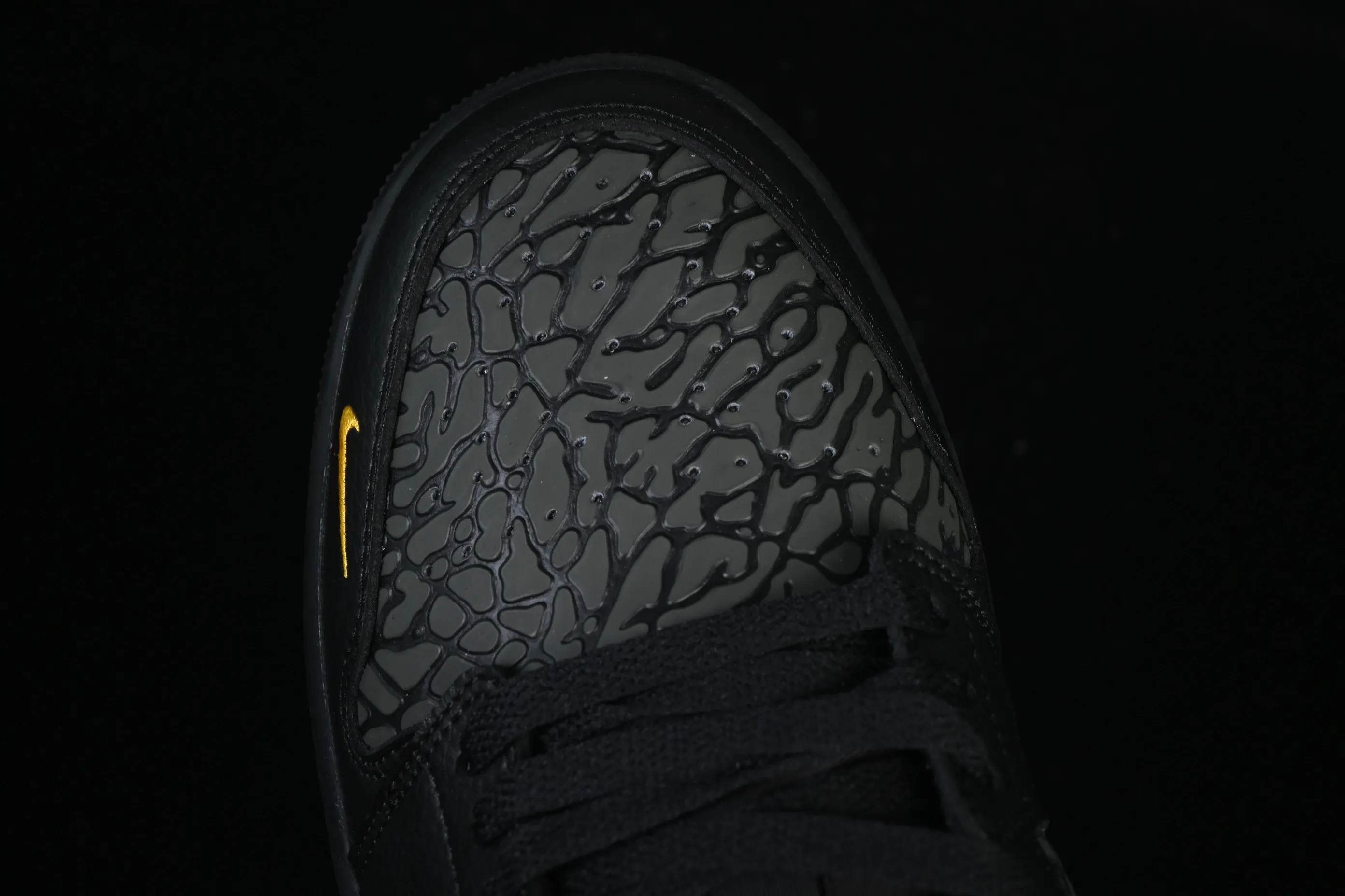 All Categories Air Jordan Jordan Series Basketball Shoes Air Jordan 1 Low Air Jordan 1 Low "Elephant" AJ1 Joe 1 Explosion Danger Warning Low-top Cultural Casual Shoes IM6568-010
